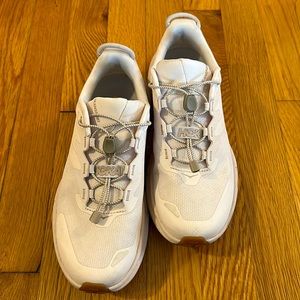 Toe box was just to narrow for me! Only worn a handful of times!